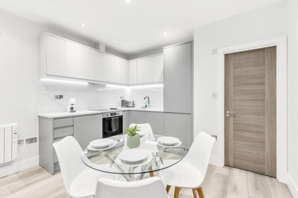 Wow Abbey Road Apartment - Sleeps Up To 8 London Eksteriør bilde