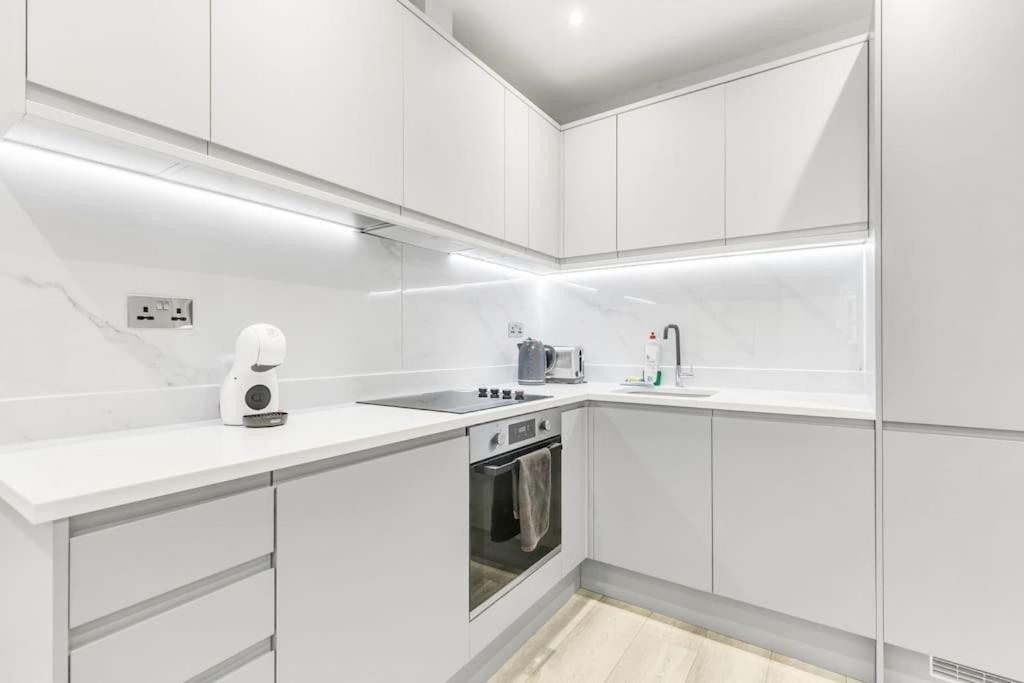 Wow Abbey Road Apartment - Sleeps Up To 8 London Eksteriør bilde